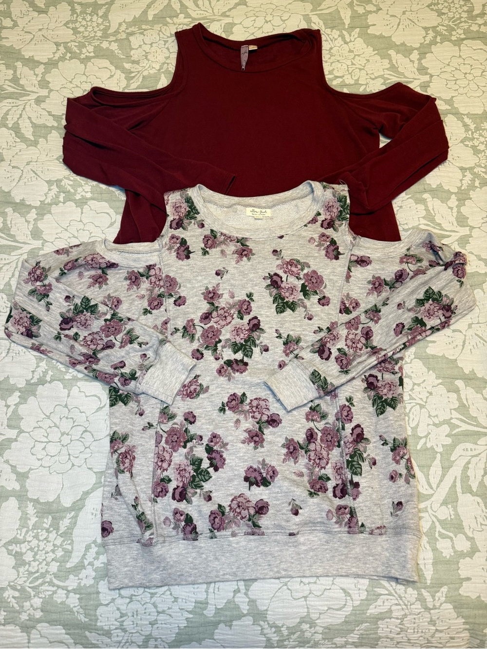 Floral Gray & Burgundy Cold-Shoulder Sweatshirt Set